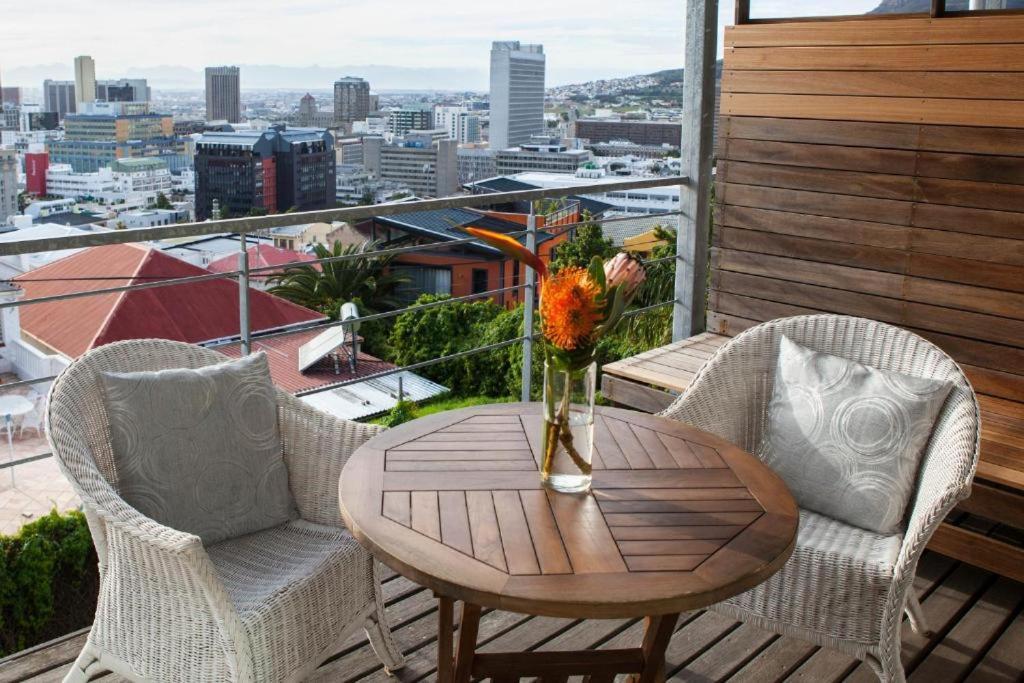 8 On Upper Bloem Daire Cape Town Dış mekan fotoğraf